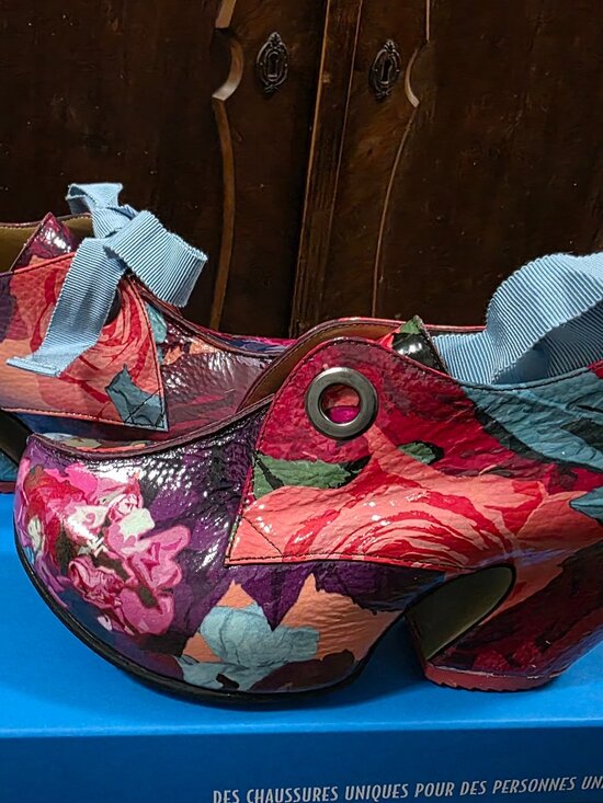 John Fluevog Shoes - John Fluevog Prepare Guides size 6